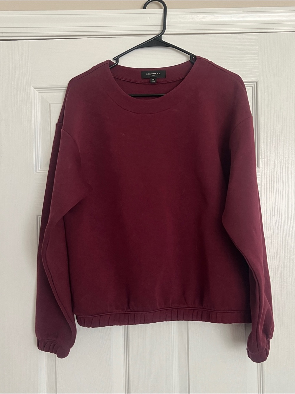 Banana Republic Women’s Burgundy Crewneck Sweatshirt